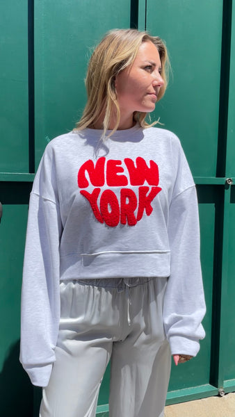 frauensache Sweater cropped New York grau rot